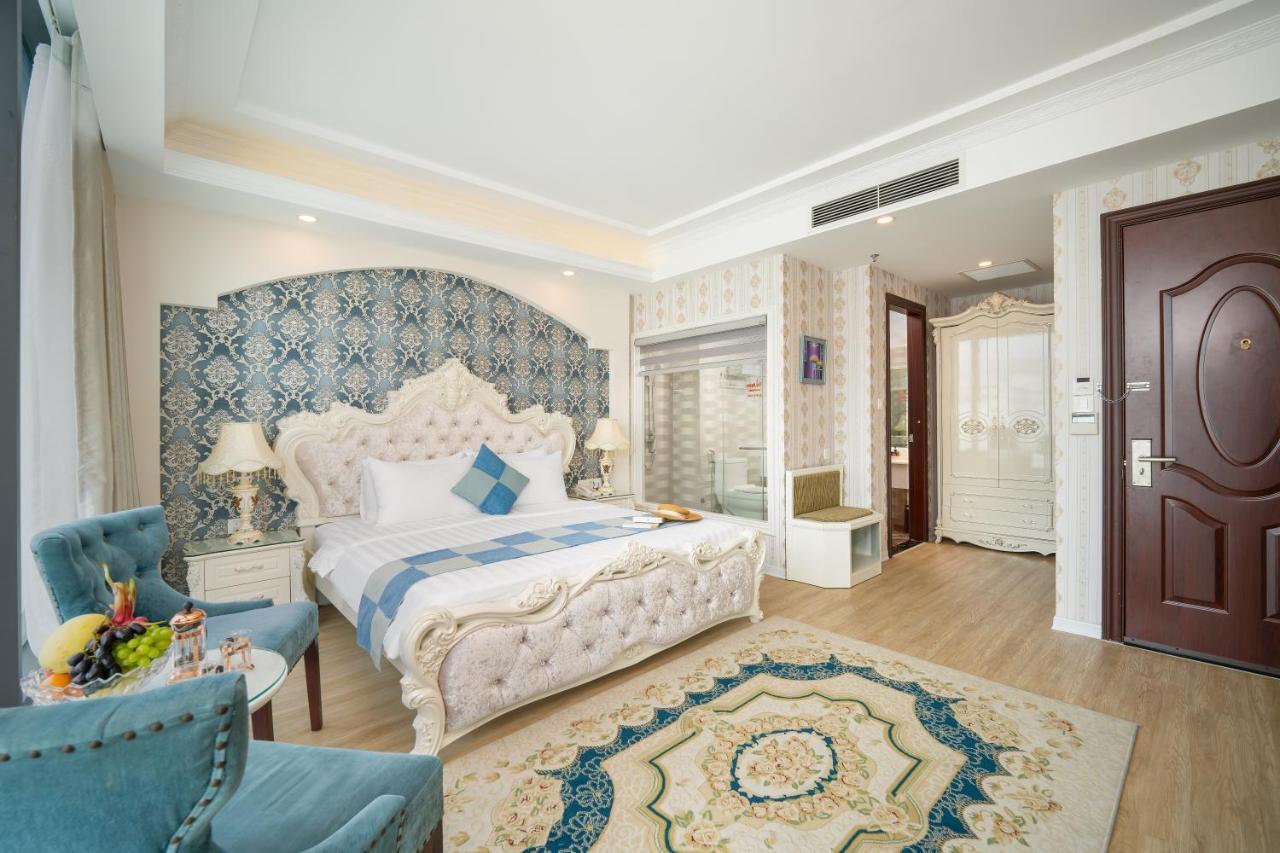 Royal Beach Hotel By Thg Đà Nẵng Exterior foto