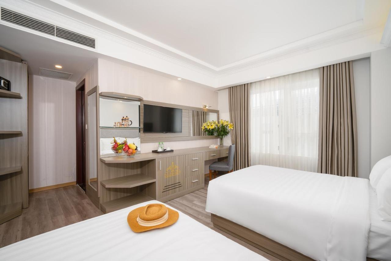 Royal Beach Hotel By Thg Đà Nẵng Exterior foto