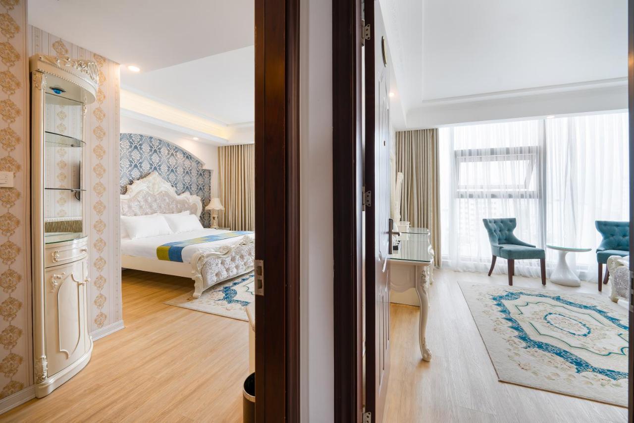 Royal Beach Hotel By Thg Đà Nẵng Exterior foto