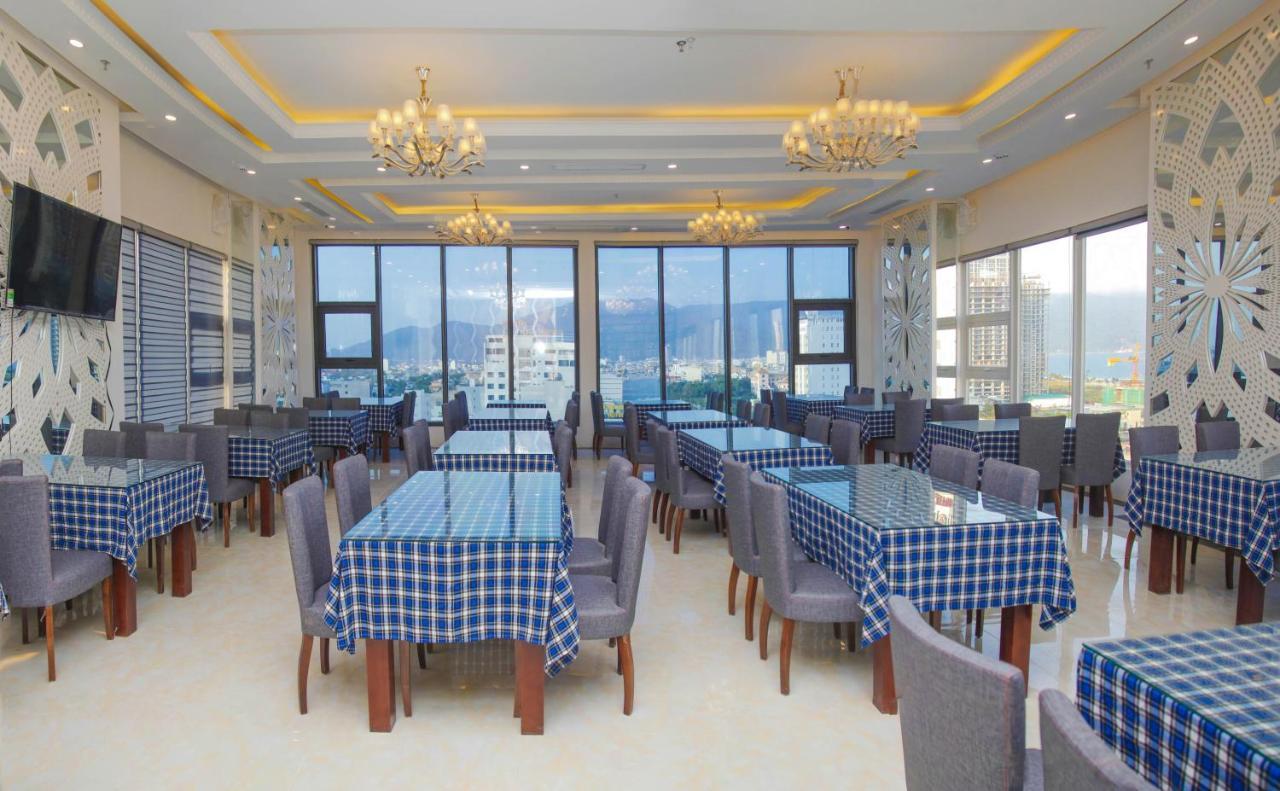 Royal Beach Hotel By Thg Đà Nẵng Exterior foto