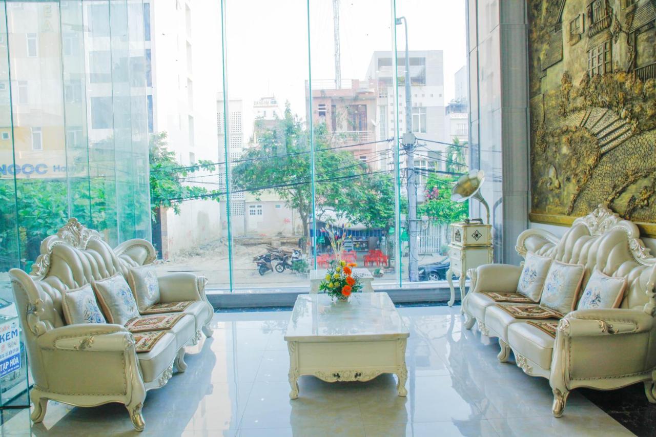 Royal Beach Hotel By Thg Đà Nẵng Exterior foto