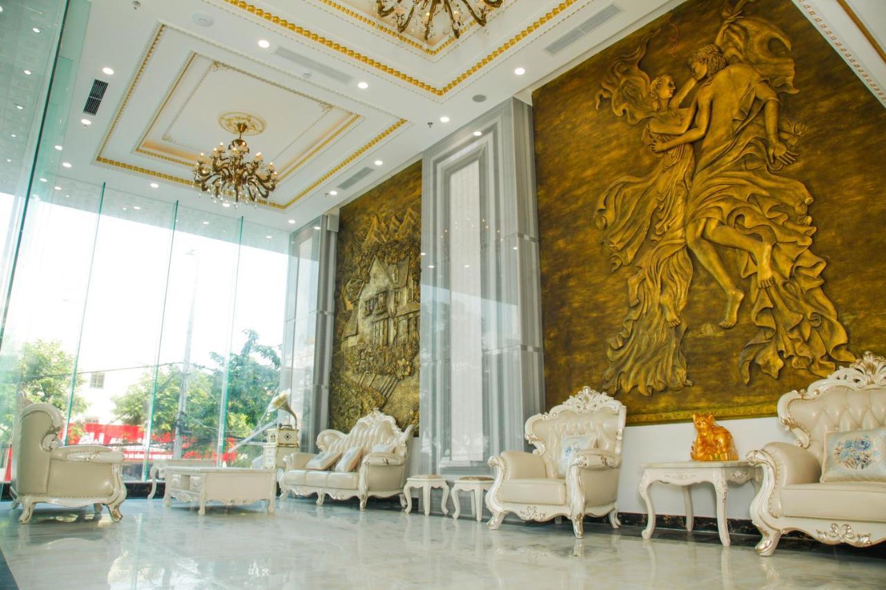 Royal Beach Hotel By Thg Đà Nẵng Exterior foto